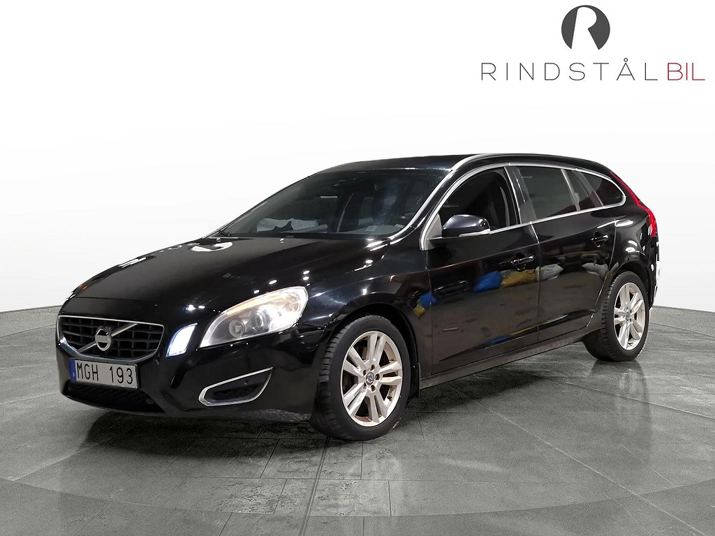 Volvo V60 D5 215HK AUT AWD MOMENTUM DRAG P-VÄRM PDC 14400MIL