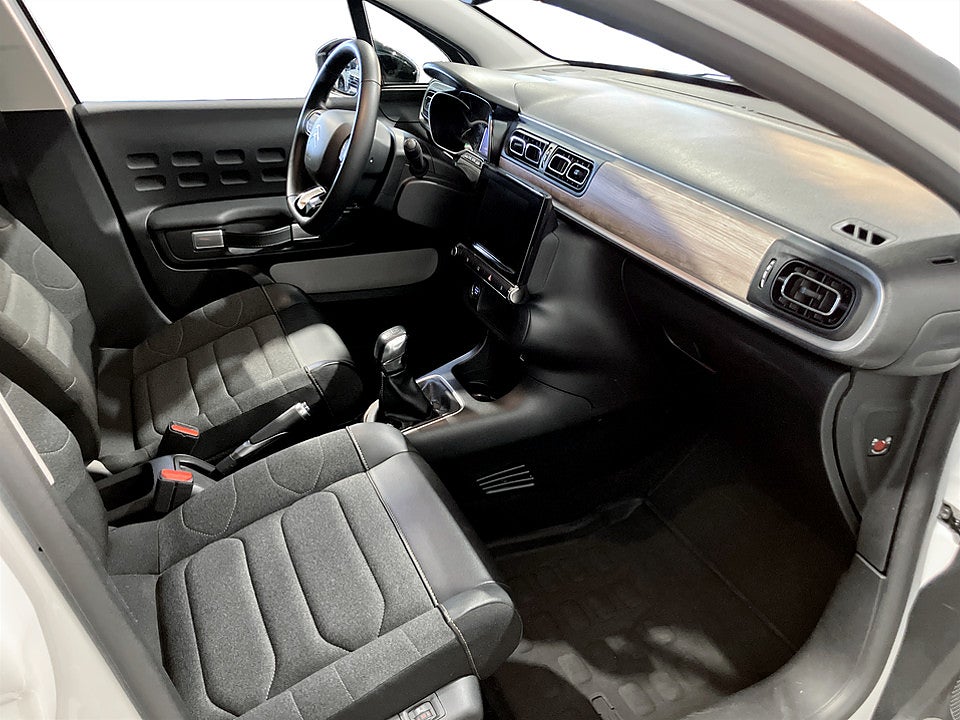 Bild på Citroën C3 Shine 1.2 PT 83hk P-SENSORER