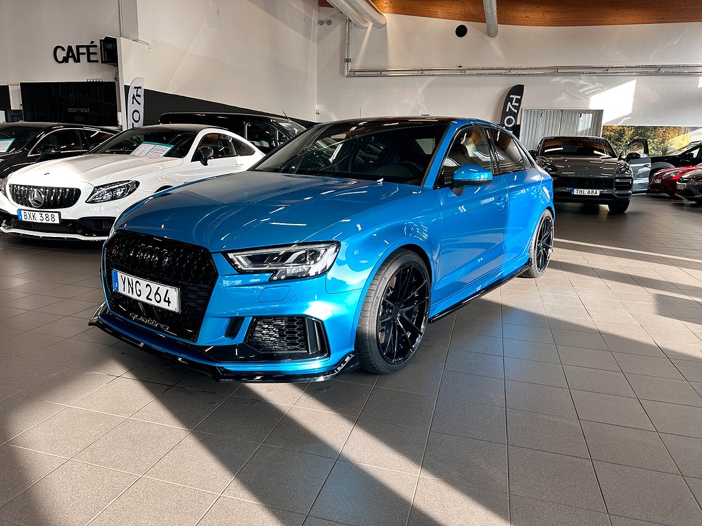 Audi RS3 RS 3 Sedan Q 2.5 TFSI /Pano / Matrix / B&O /Milltek