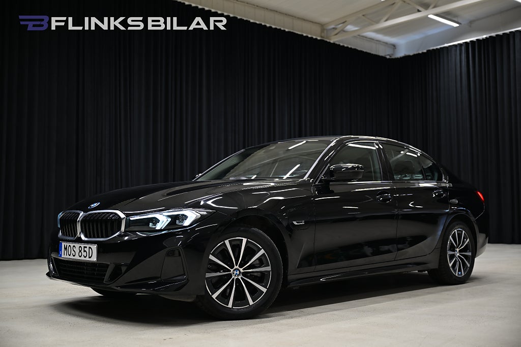 BMW 330e xDrive Sedan 292HK Navi|Widescreen|LED|Lågmil|Leasbar
