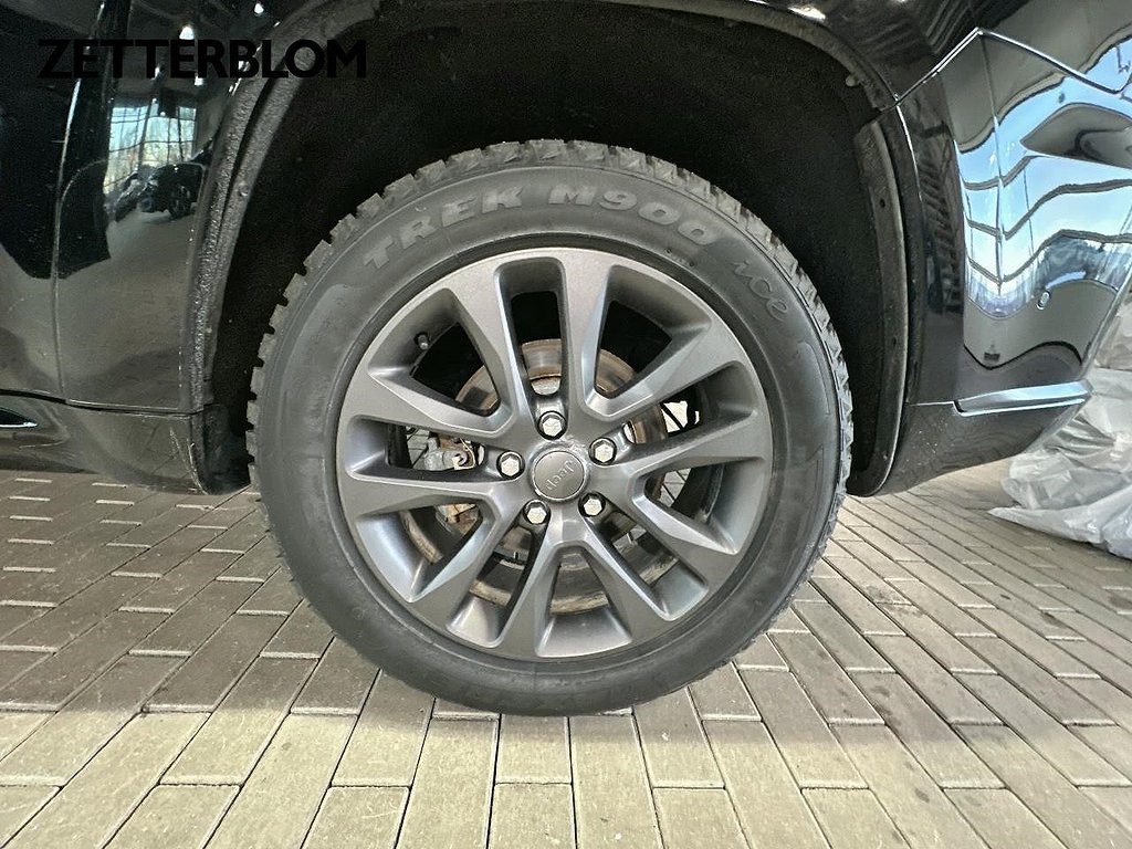 SUV Jeep Grand Cherokee 13 av 17