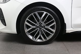 Halvkombi Kia Rio 4 av 20