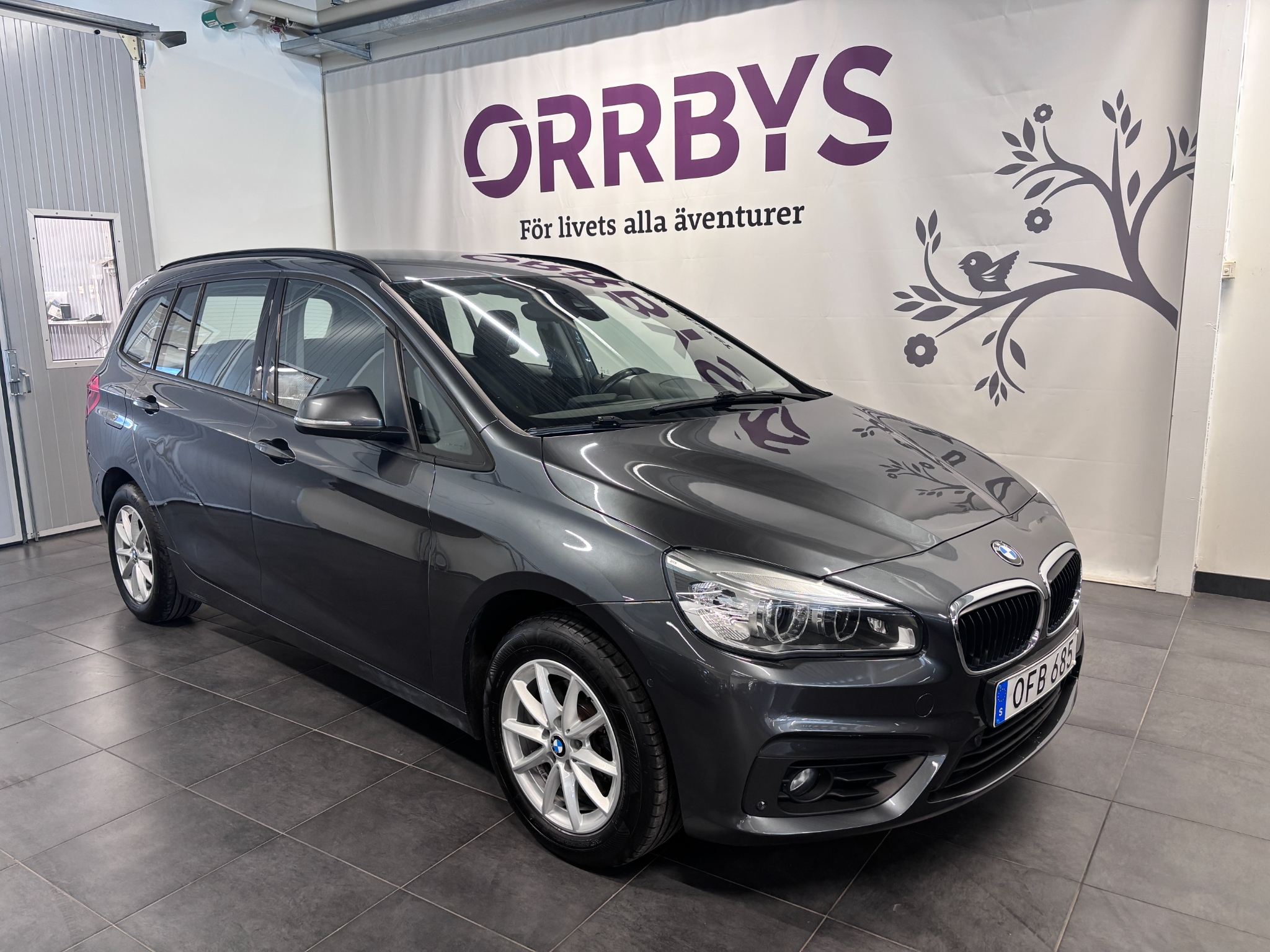 BMW 218
