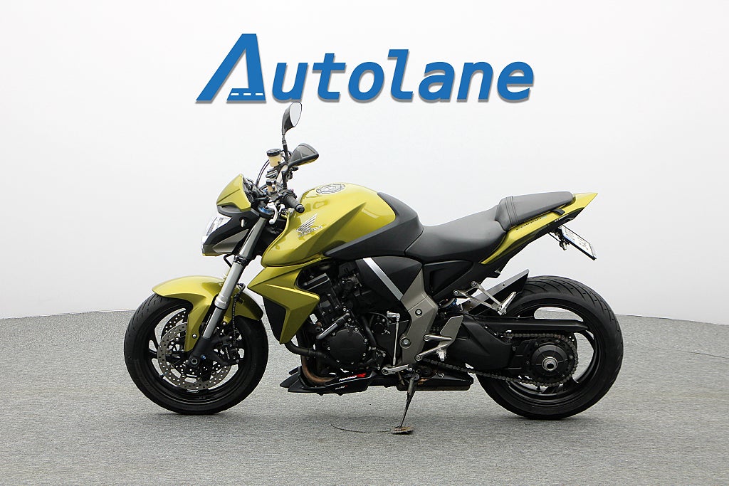 Honda CB1000R *Nyservad