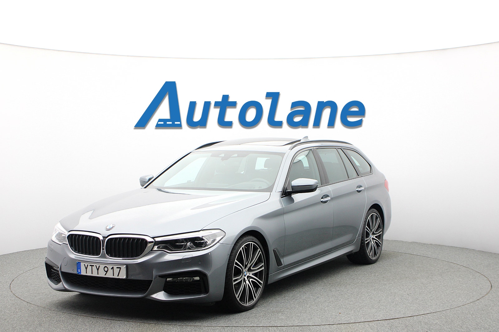 BMW 540d xDrive Touring Steptronic, 320hp, 2018