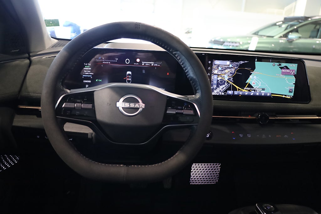 Nissan Ariya 87 90 kWh Evolve Pano Drag ProPilot Bose 360° Navi 2023