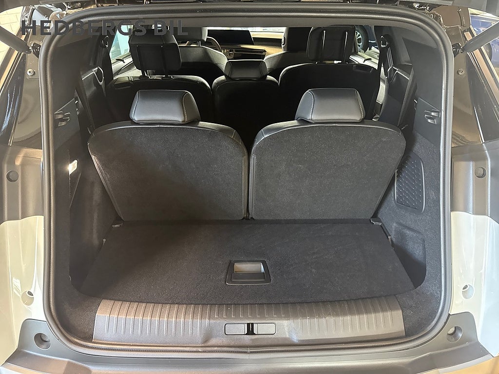 Peugeot 5008 HYBRID 136HK thumbnail