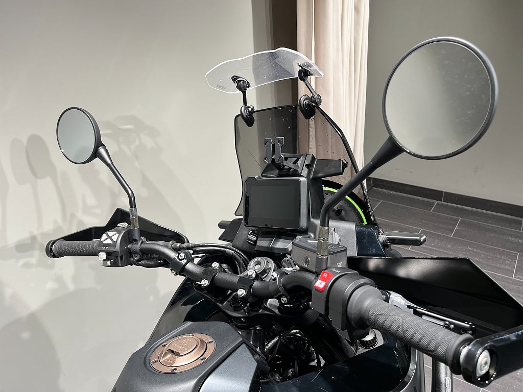 Husqvarna Norden 901 /3,45%/ väskor / quickshift / ABS