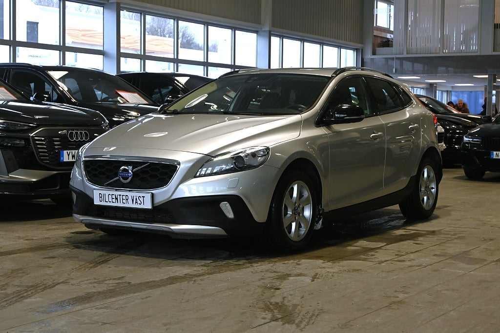 Volvo V40 Cross Country D3 Aut 150hk Momentum BE VOC 