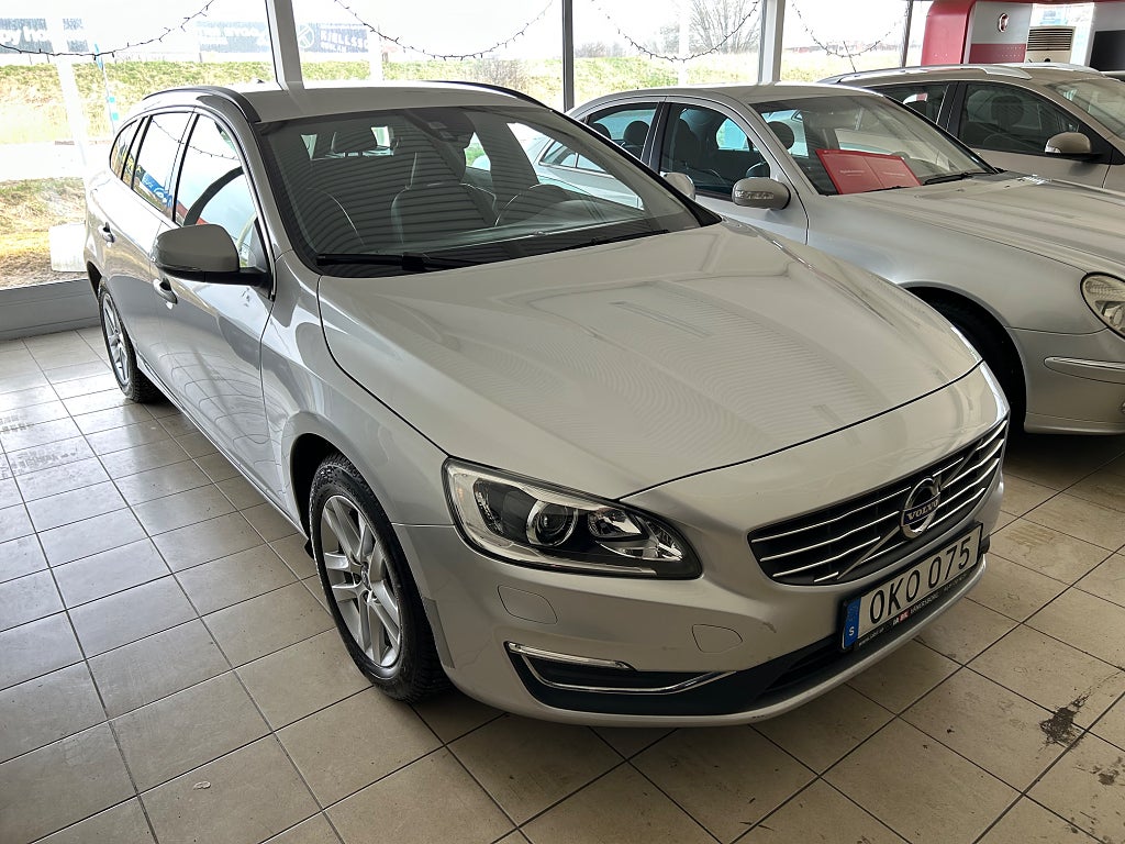 Volvo V60 D3 Geartronic Momentum Euro 6 Drag