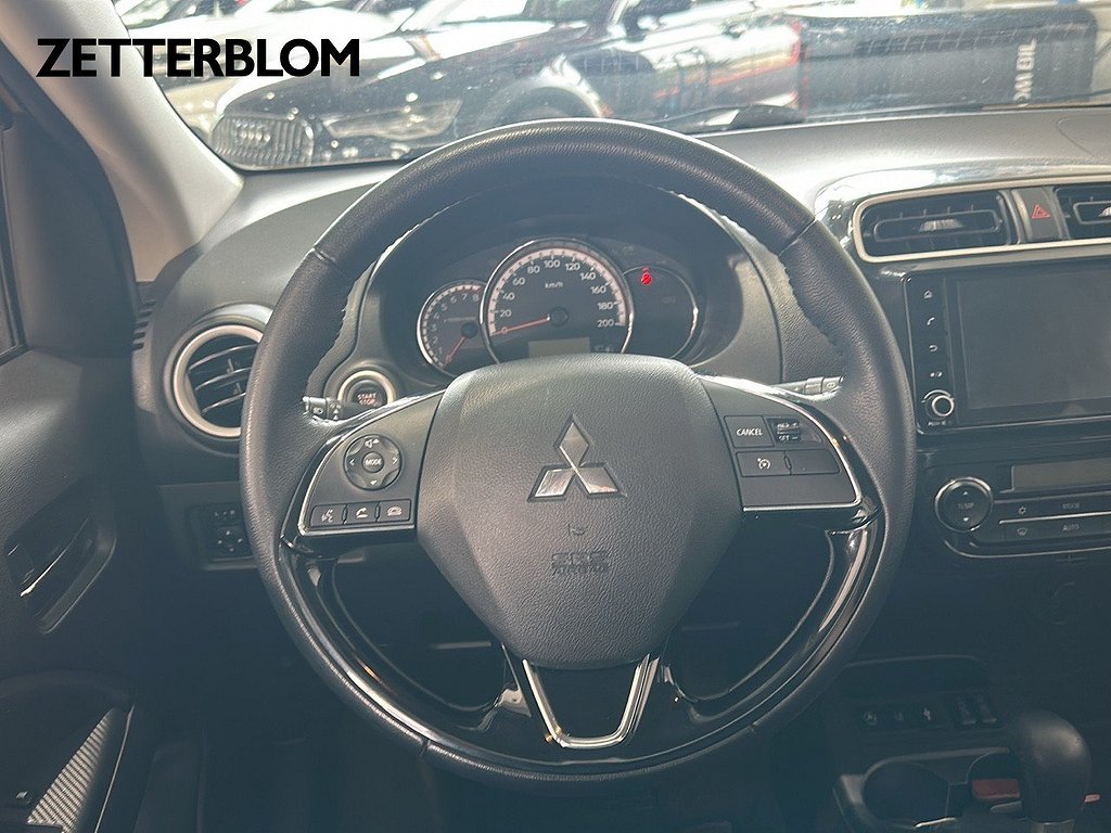 Halvkombi Mitsubishi Space Star 12 av 15