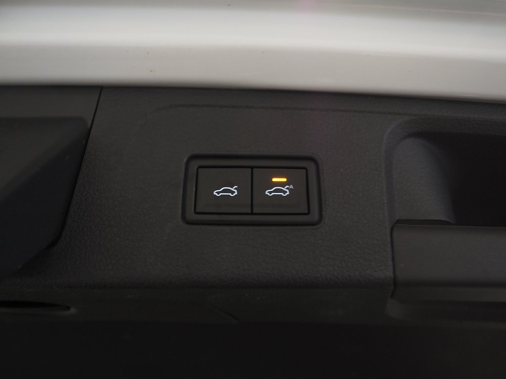 Volkswagen Passat SC GTE 218hk |Drag|Värmare|Cockpit|Matrix| 2021