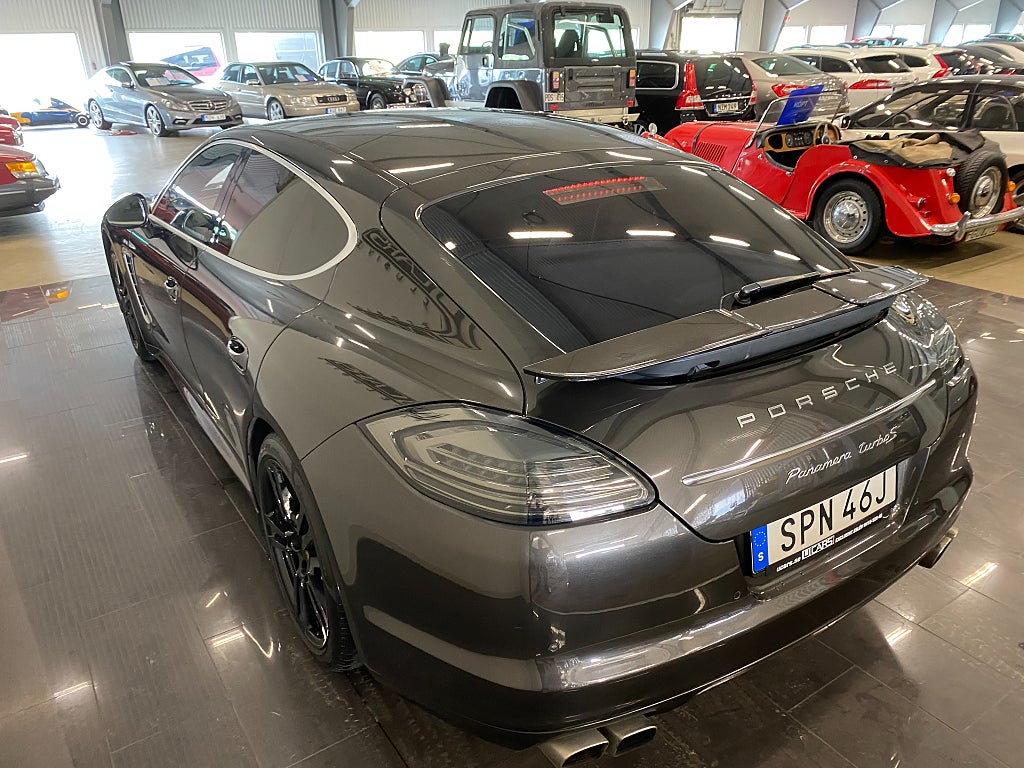 Porsche Panamera 2012 - miniatyr 9