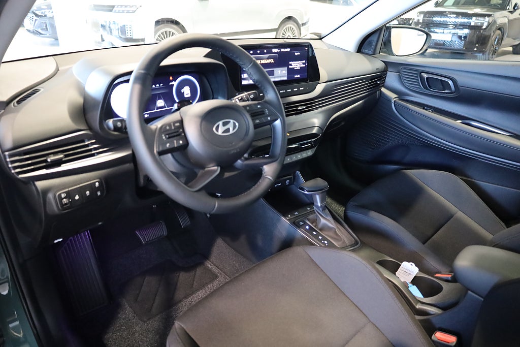 Hyundai i20 DCT Advanced Sollucka *Lagerbil för snabb leverans 2026