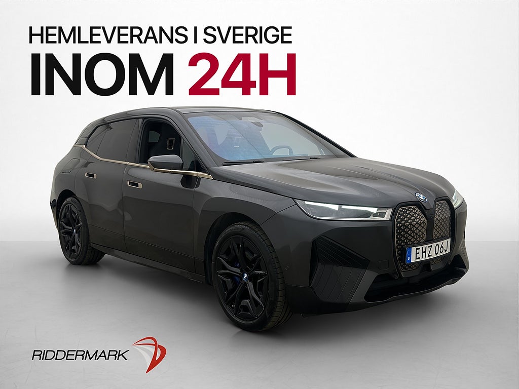 BMW iX xDrive50 Sky B&W Luftfjädring Laser HUD 360° Drag