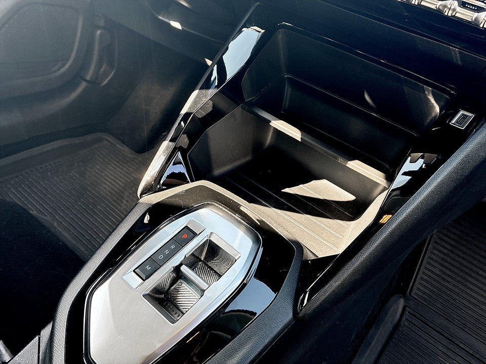 Bild på Peugeot 208 Style Hybrid 100hk Aut CARPLAY BACKSENSORER