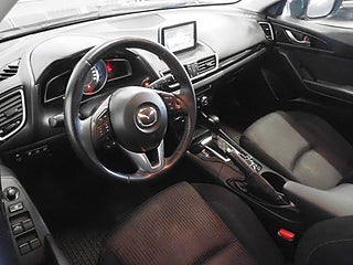Halvkombi Mazda 3 15 av 20