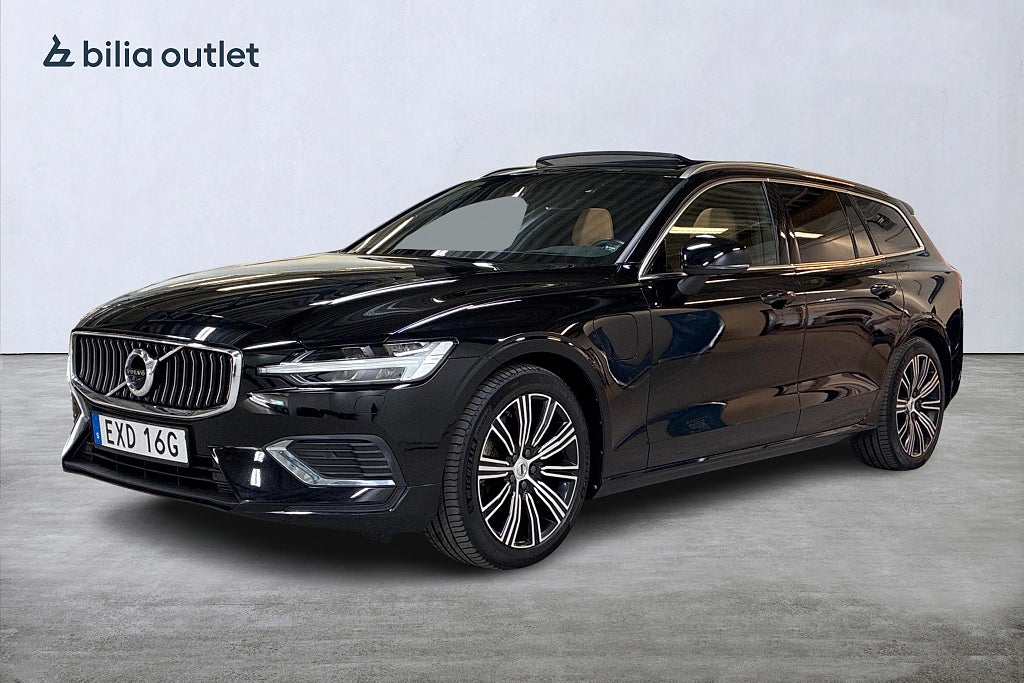 Volvo V60 Recharge T6 Inscription 350hk Pano B&W 360° HUD Massage