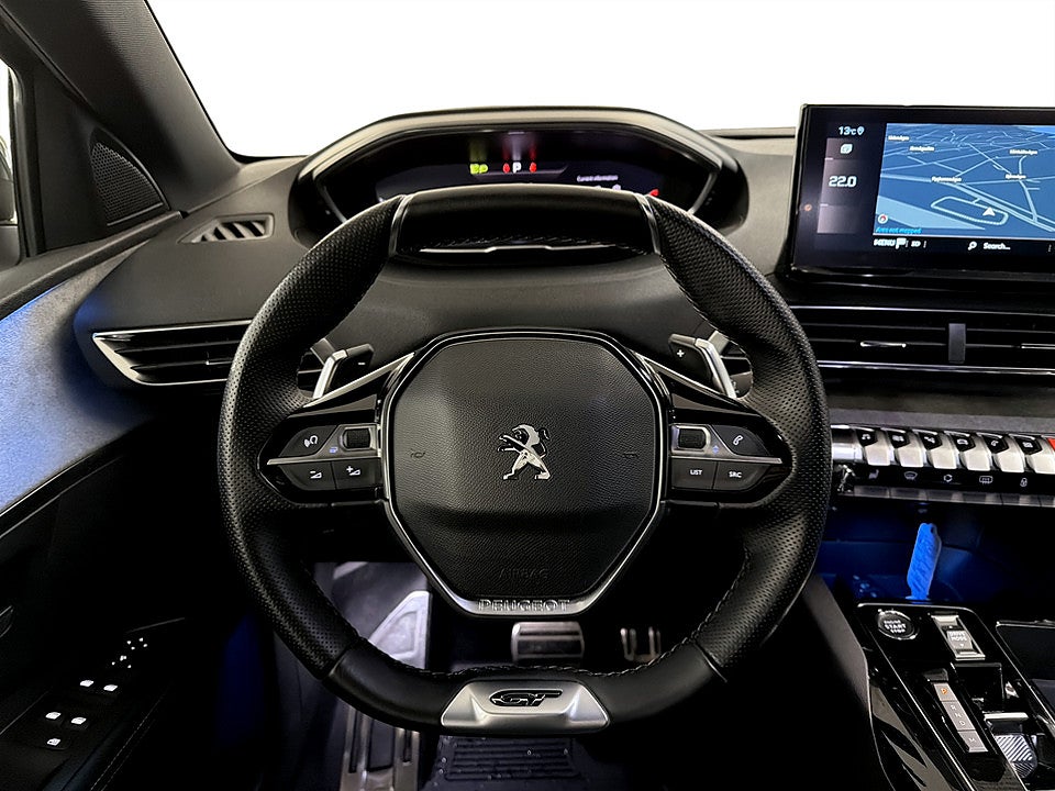 Bild på Peugeot 5008 GT 1.2 PT 130hk Aut 7-SITS B-KAMERA CARPLAY