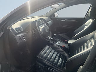 Volkswagen Passat Variant 2.0 TDI Drag/P-Värm/P-Sens/S&V-Hjul/Ad. farth.