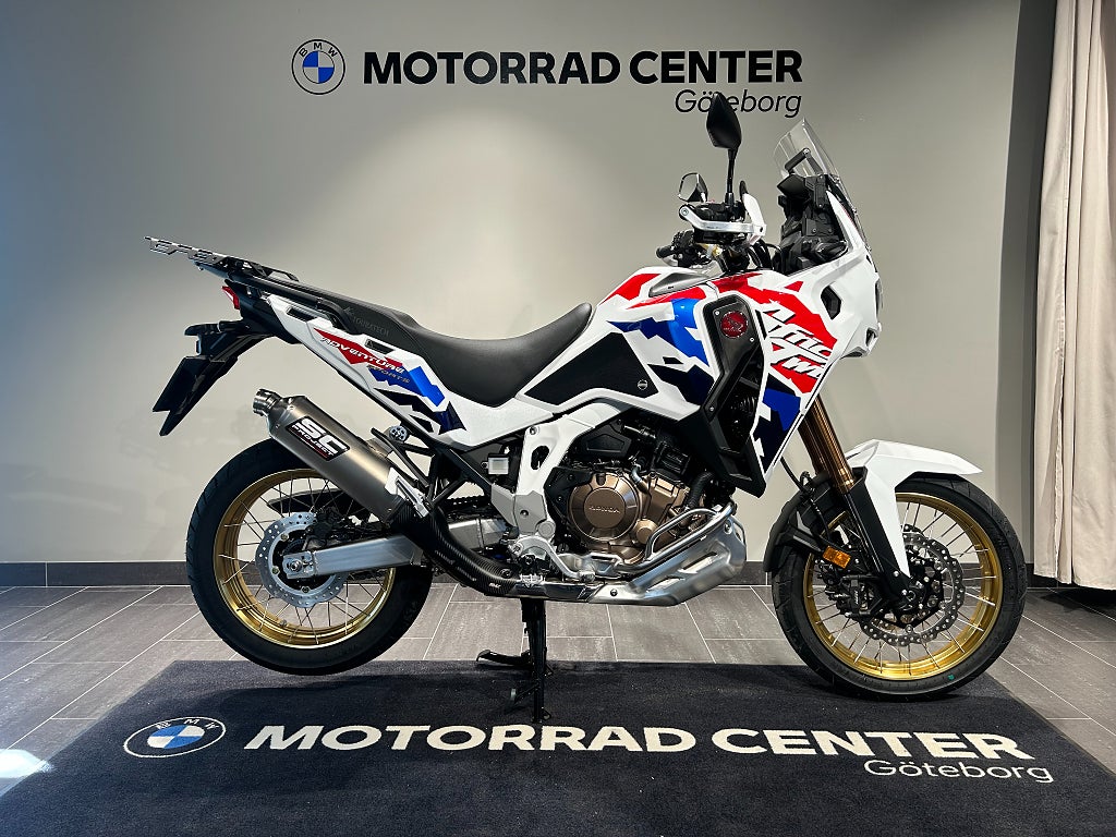 Honda CRF1100A4/18mil/SC-Project/Touratech/Barkbusters