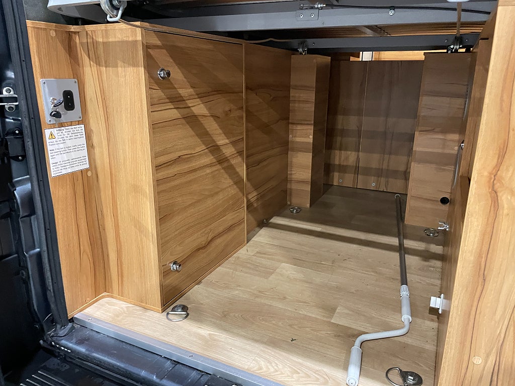 Affinity One 295 /AC bodel/Solcell/Våningssäng/Automat 160hk - Affinity