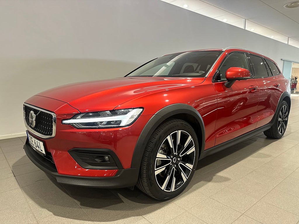 Volvo V60 Cross Country B4 AWD Diesel Core, Dragkrok, 360 Kamera