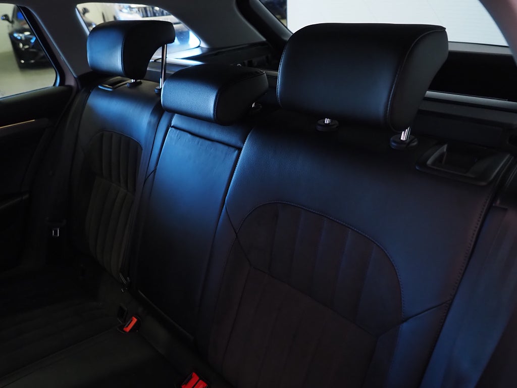 Skoda Superb 2.0 TDI 4x4 190hk Kombi Style | Drag | Värmare 2018