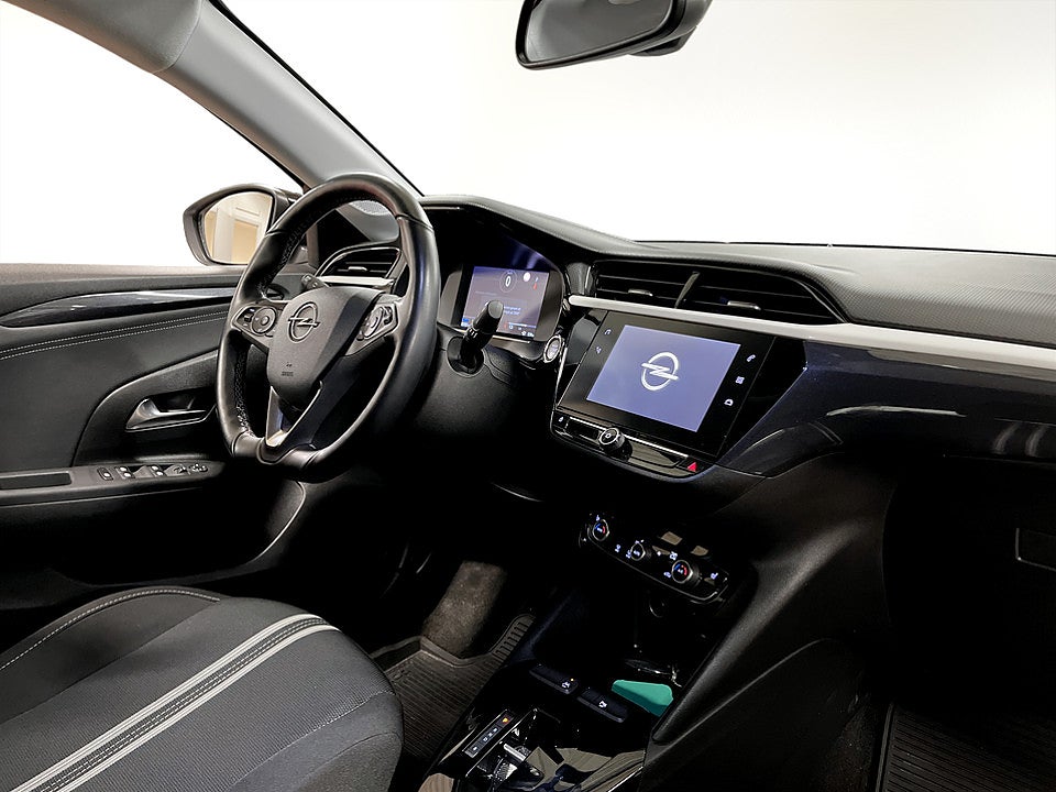 Bild på Opel Corsa-e 50 kWh 136hk Aut Design & Tech B-Kamera Carplay