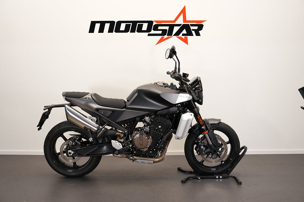 Husqvarna 801 Svartpilen *Demokampanj* 36 Mån Räntefritt