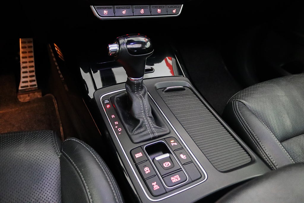 Kia Sorento 2.2 CRDi AWD Business Executive Pano Navi Drag