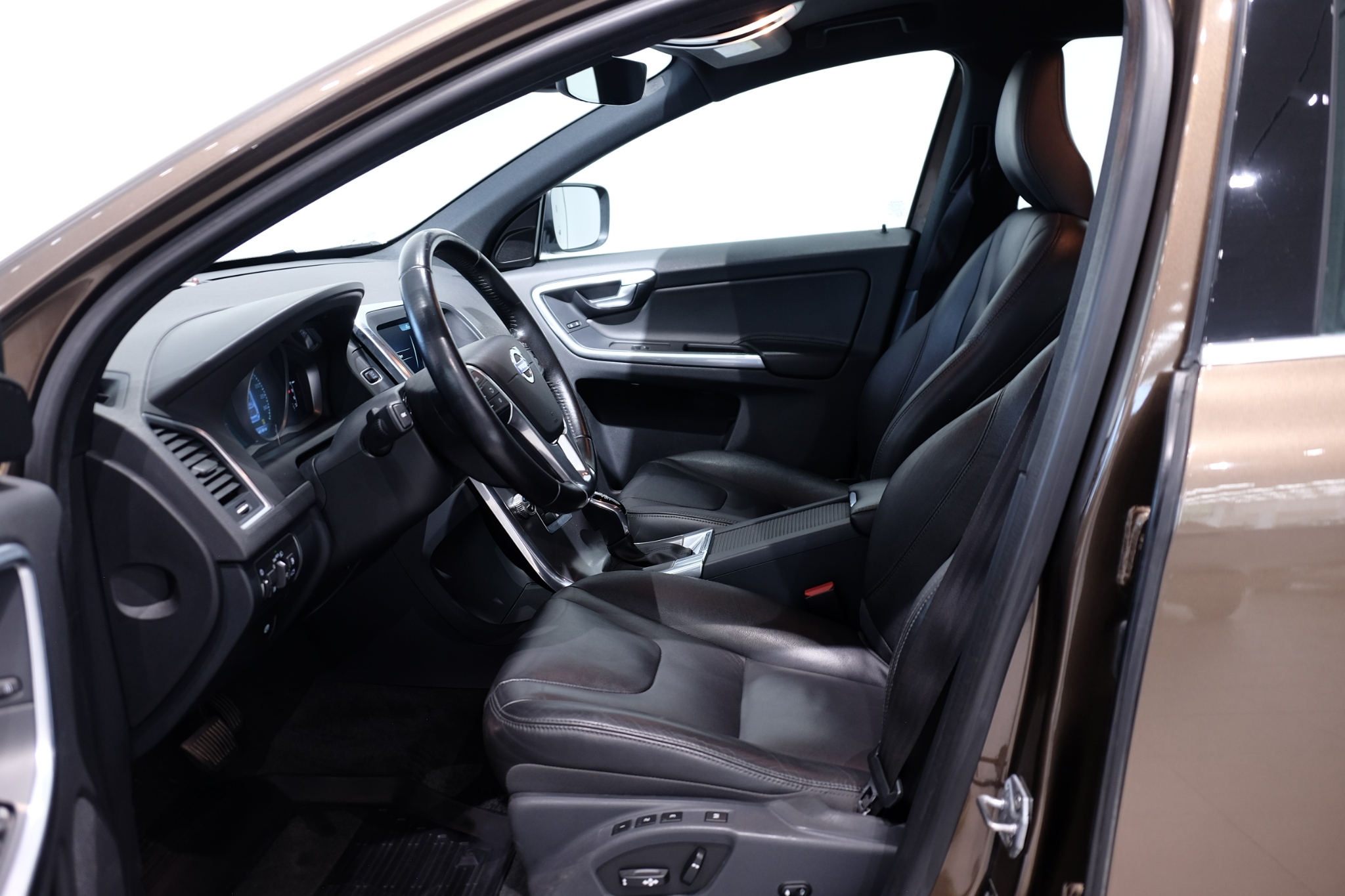 Volvo XC60 2016, bild 4/45