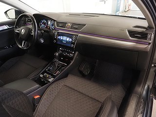Kombi Skoda Superb 8 av 20