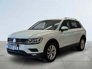 Volkswagen Tiguan 2.0 TSI 4Motion Base LED-ramp Värmare Bkamera Drag S&V – bild 16