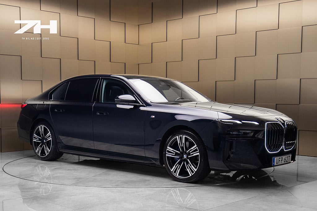 BMW i7 xDrive60 Individual M Sport / B&W / Massage / SkyLounge