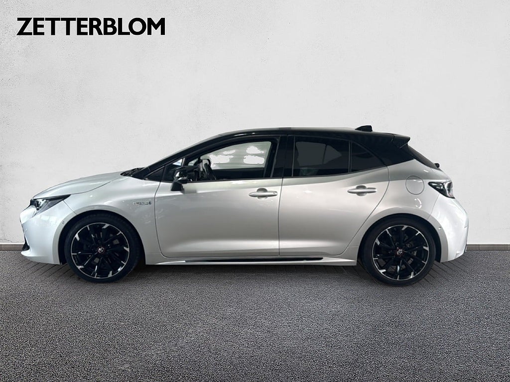 Halvkombi Toyota Corolla 2 av 14