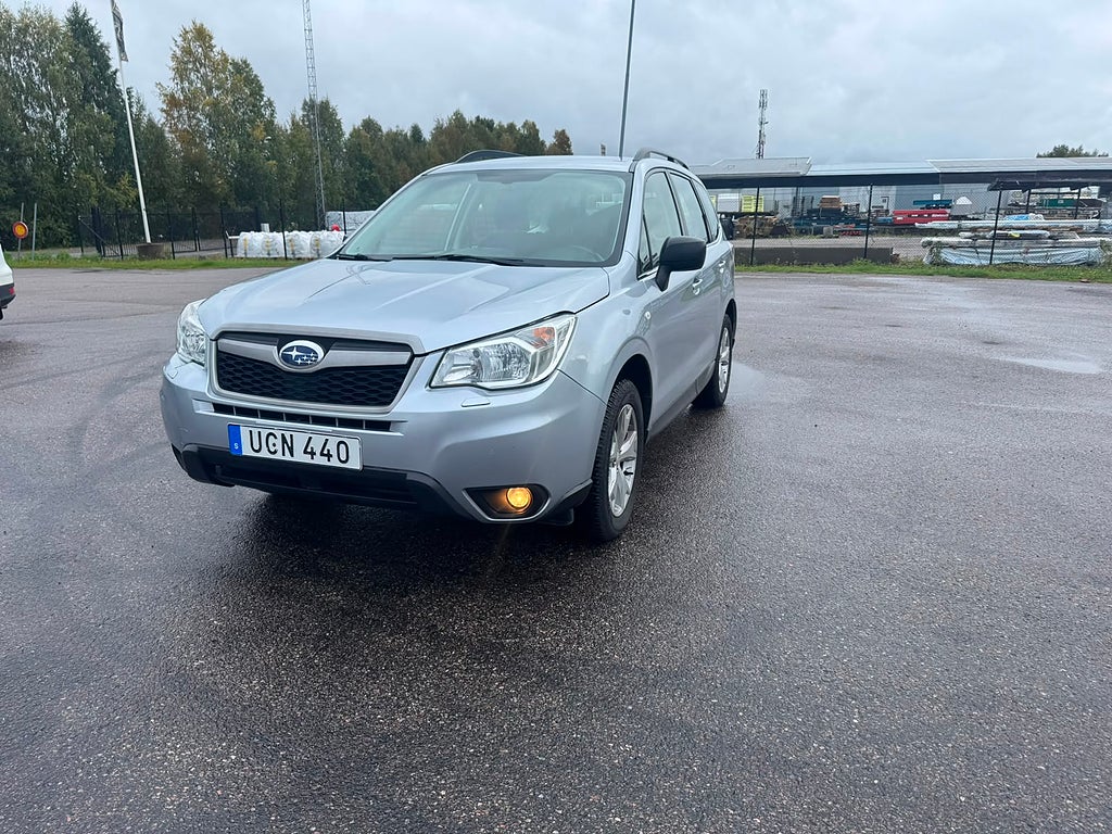 Subaru Forester 2.0 4WD Lineartronic Euro 6