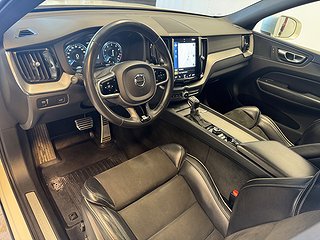 Volvo XC60 T5 AWD R-Design/Drag/Bvärm/Kamera/Navi/Rattvärme