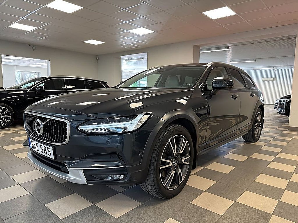 Volvo V90 Cross Country V90 Cross Country V90 Cross Count...