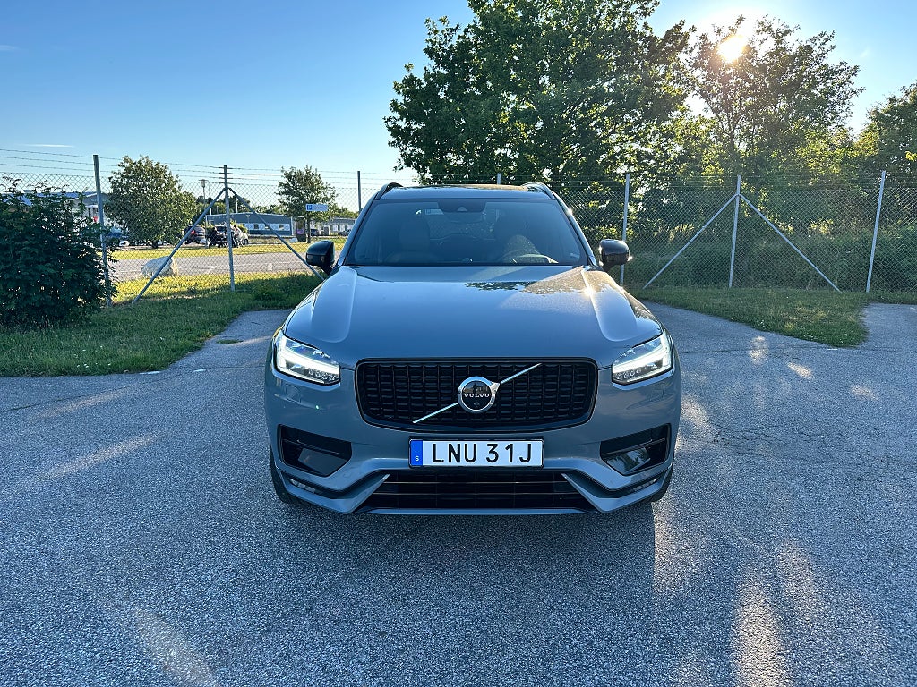 Volvo XC90 B5 AWD R-Design Pro Edition / 7sits
