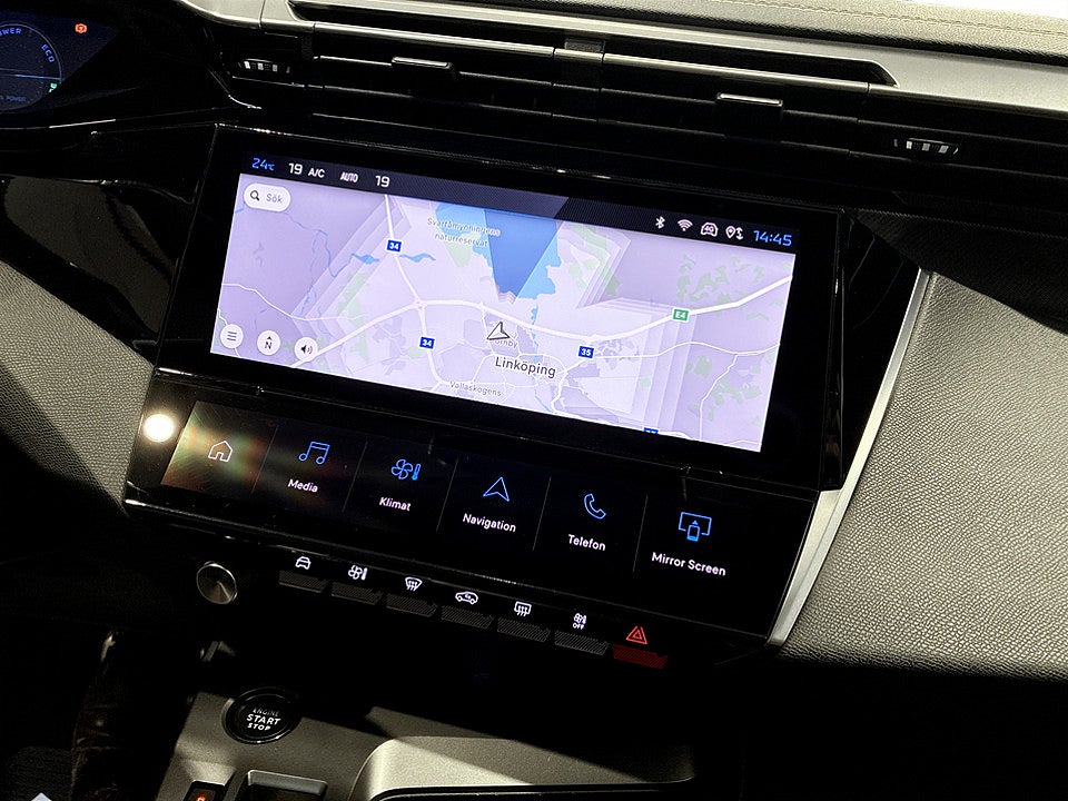 Bild på Peugeot 408 GT PHEV 225hk Aut DRAG PANO ELSTOLAR HELSKINN
