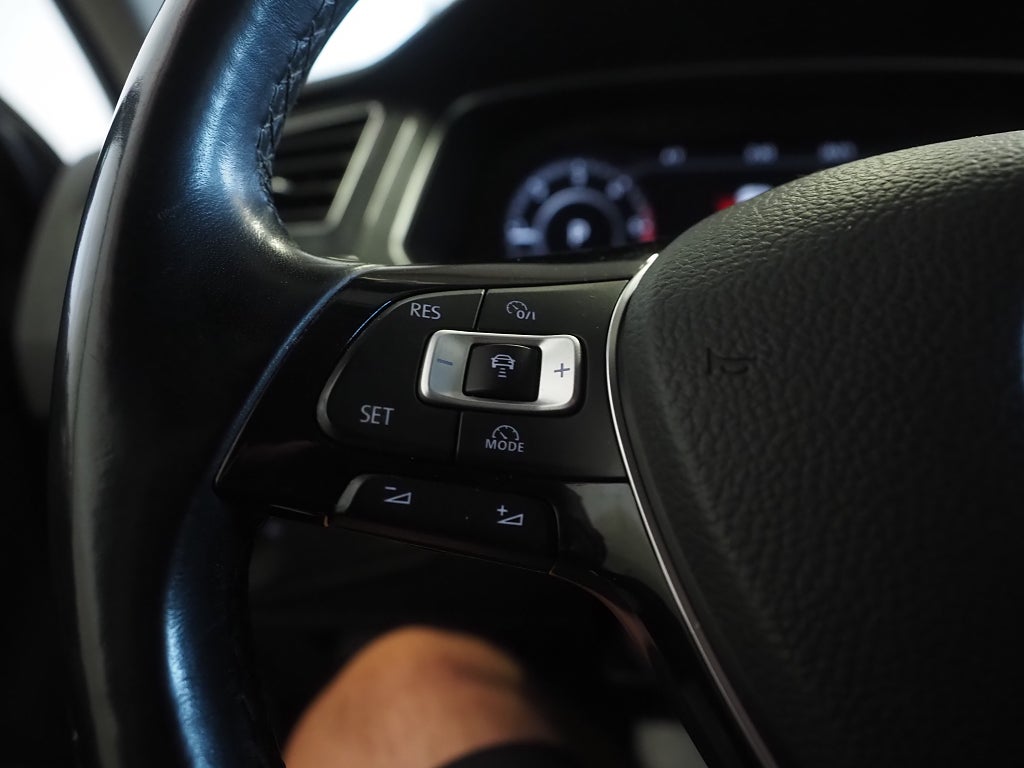 Volkswagen Tiguan 2,0 TDI 190hk 4Motion GT DSG Executivepkt Värmare Drag 2018