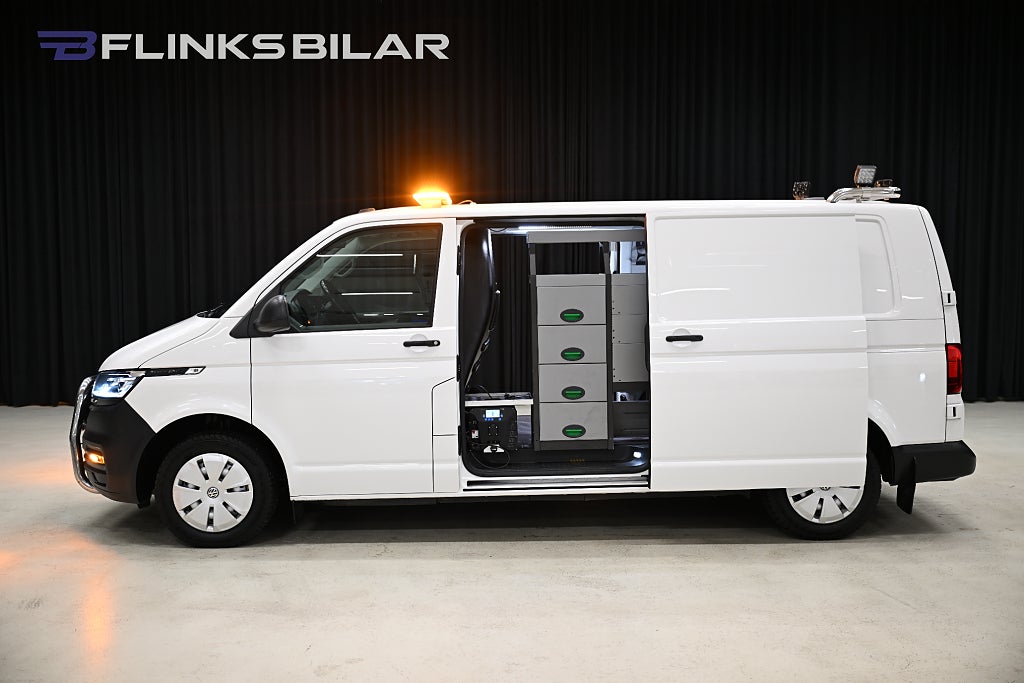 Volkswagen Transporter 4Motion DSG 150HK L2|Servicebil|Inredd|Dubbeldörr|SeUtr