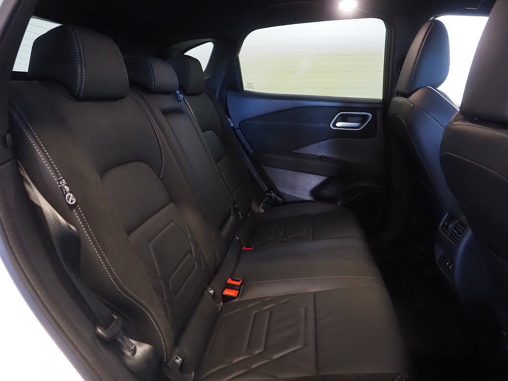 Nissan Qashqai 1.3 DIG-T 158hk XTRONIC-CVT Tekna |Navi|360°|Skinn| 2025