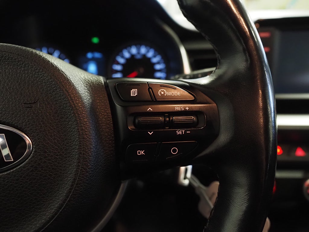 Kia Stonic 1.4 MPi 99hk Advance Backkamera Dragkrok 2018