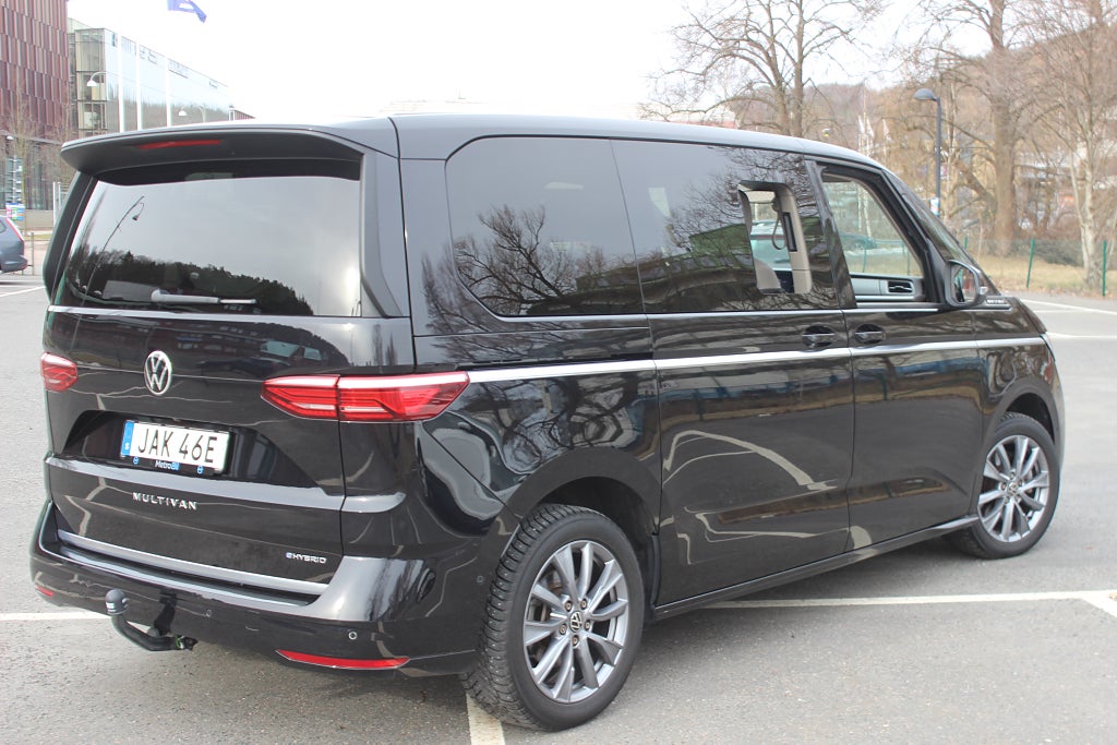 Volkswagen Multivan eHybrid 1.4 TSI  OPF Plus, Style, Ventläder, Drag, Navi