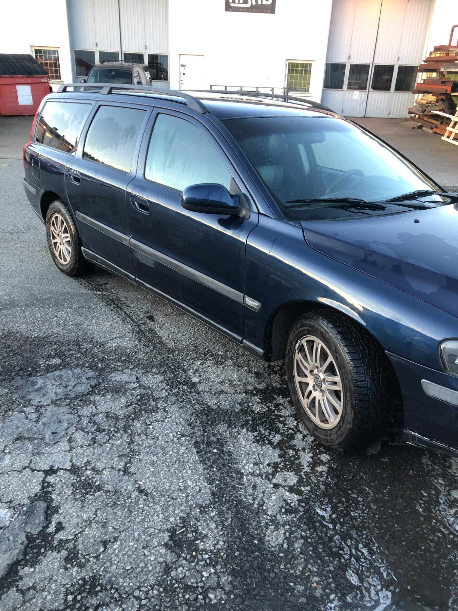 Volvo V70 2.4 Automat 140hk 2003, bild 4/43