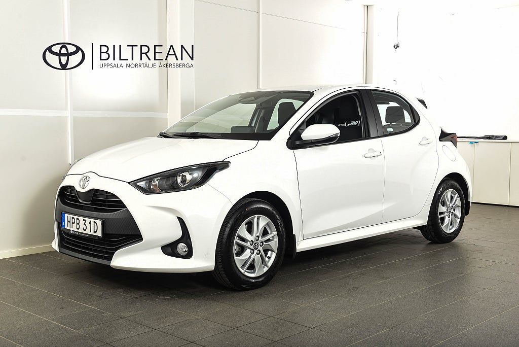 Toyota Yaris Elybrid Active Komfortpaket Backkamera Rattvärme 