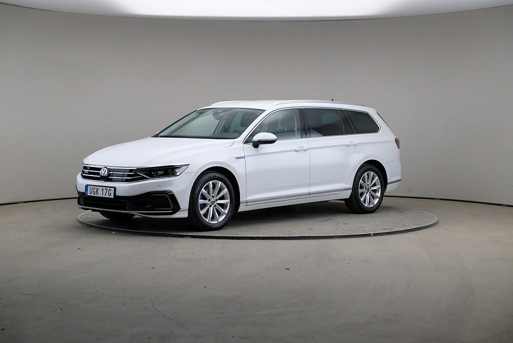 Volkswagen Passat GTE 218hk Executive Business Värmare