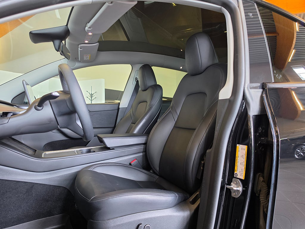 Tesla Model Y Performance